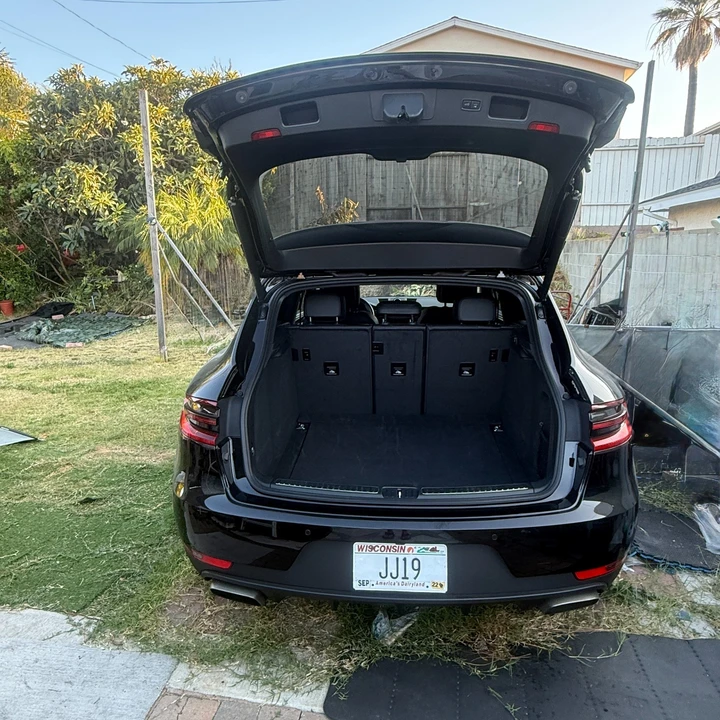 2018 Porsche Macan - Image 6 of 24