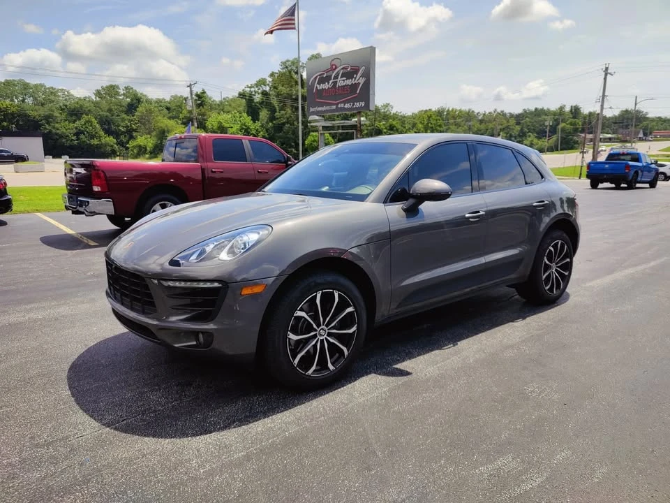 2018 Porsche Macan - Image 2 of 15