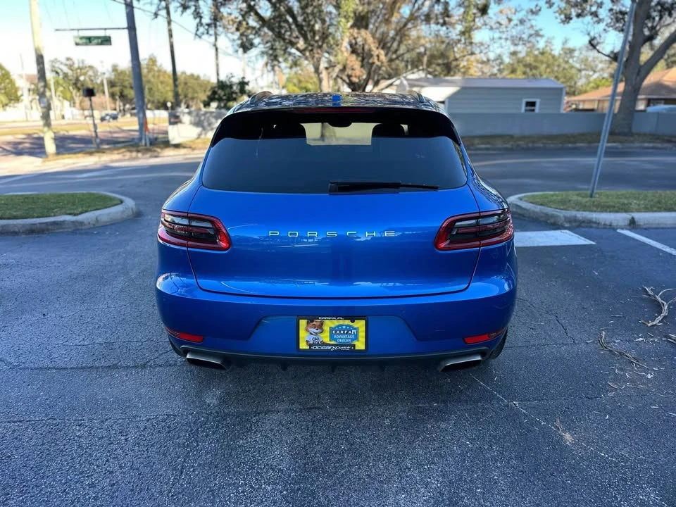 2018 Porsche Macan - Image 9 of 20