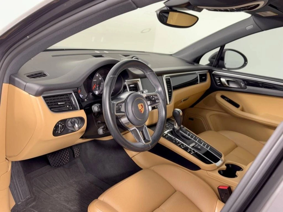 2018 Porsche Macan - Image 4 of 5