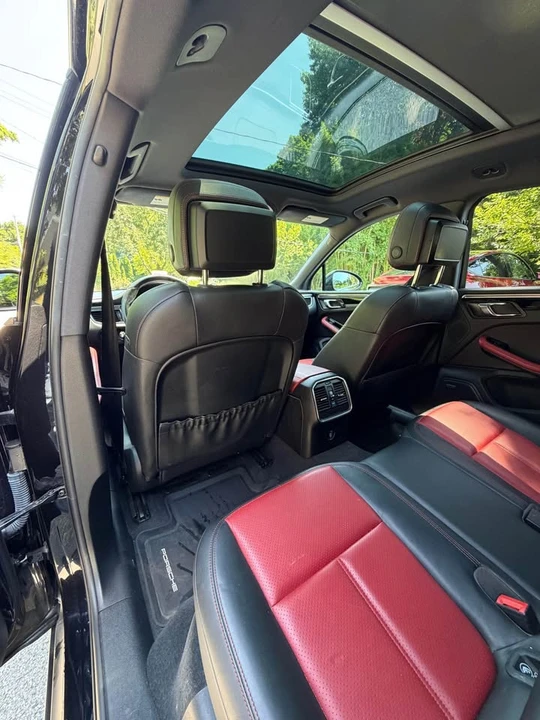 2018 Porsche Macan - Image 7 of 16