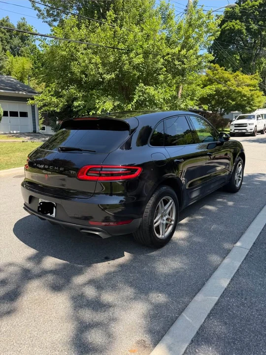 2018 Porsche Macan - Image 2 of 16