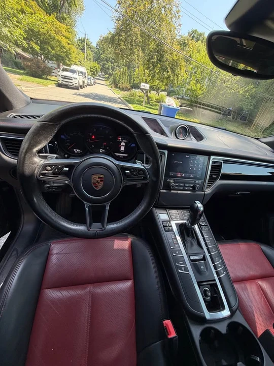 2018 Porsche Macan - Image 6 of 16
