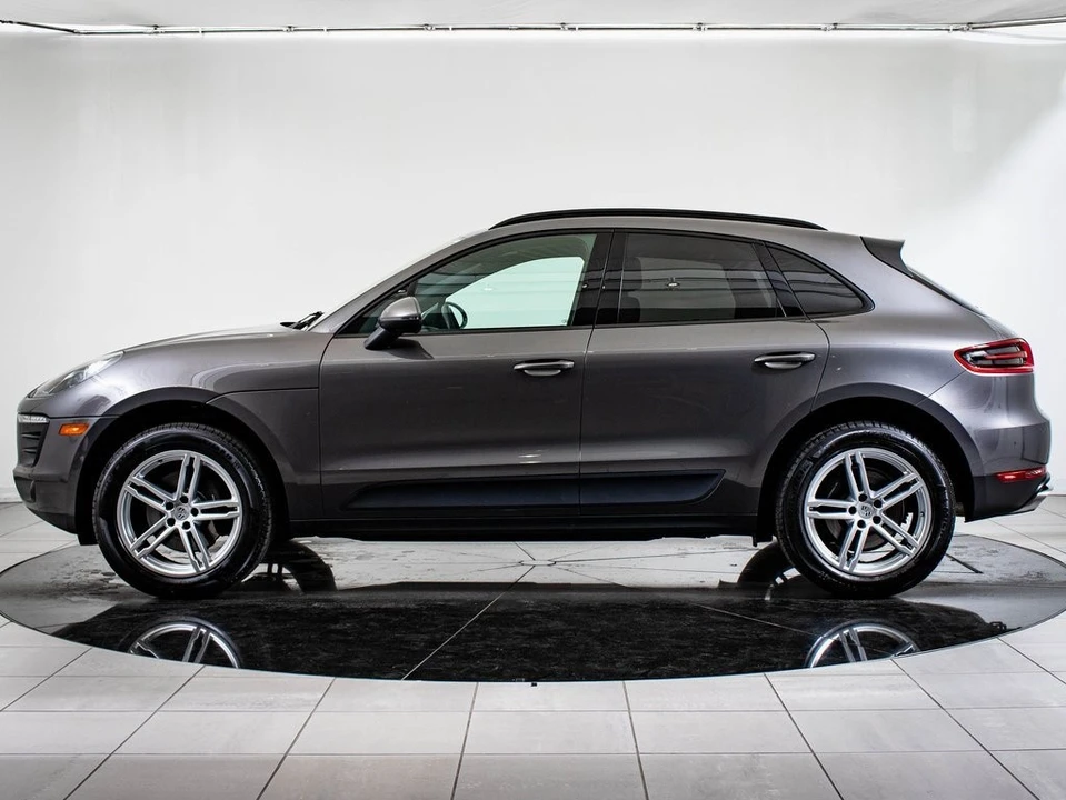 2018 Porsche Macan - Image 2 of 21
