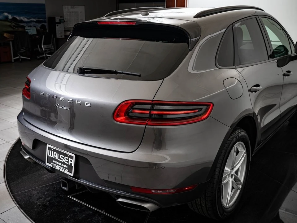 2018 Porsche Macan - Image 21 of 21