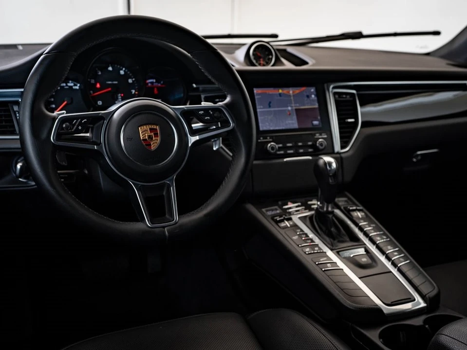 2018 Porsche Macan - Image 4 of 21