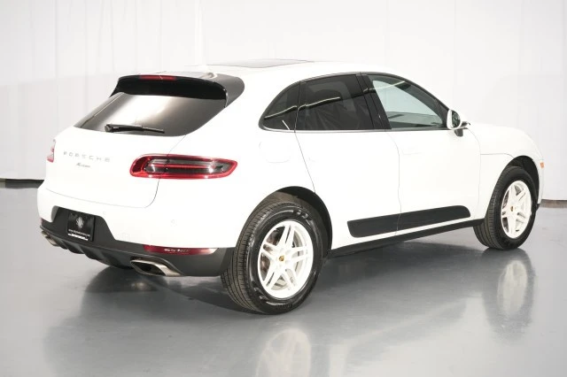 2018 Porsche Macan - Image 11 of 31