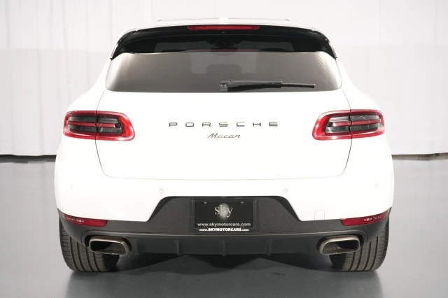 2018 Porsche Macan - Image 14 of 31