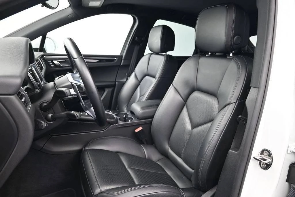 2018 Porsche Macan - Image 5 of 5