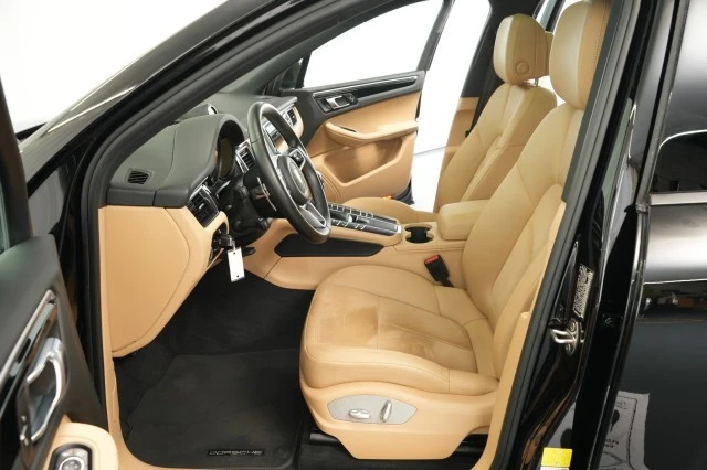 2018 Porsche Macan - Image 30 of 31