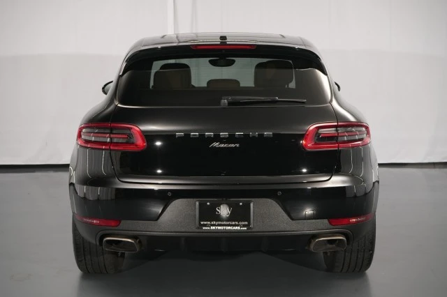2018 Porsche Macan - Image 14 of 31