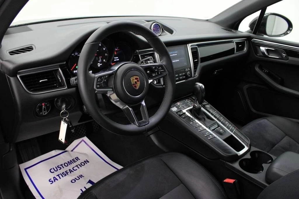 2018 Porsche Macan - Image 4 of 5