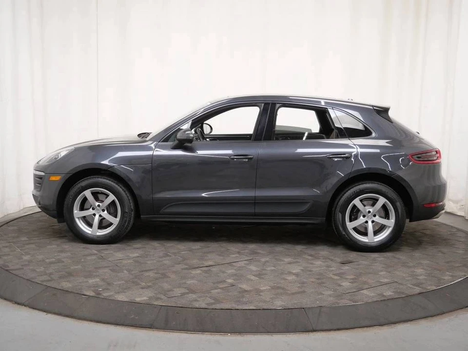 2018 Porsche Macan - Image 2 of 5