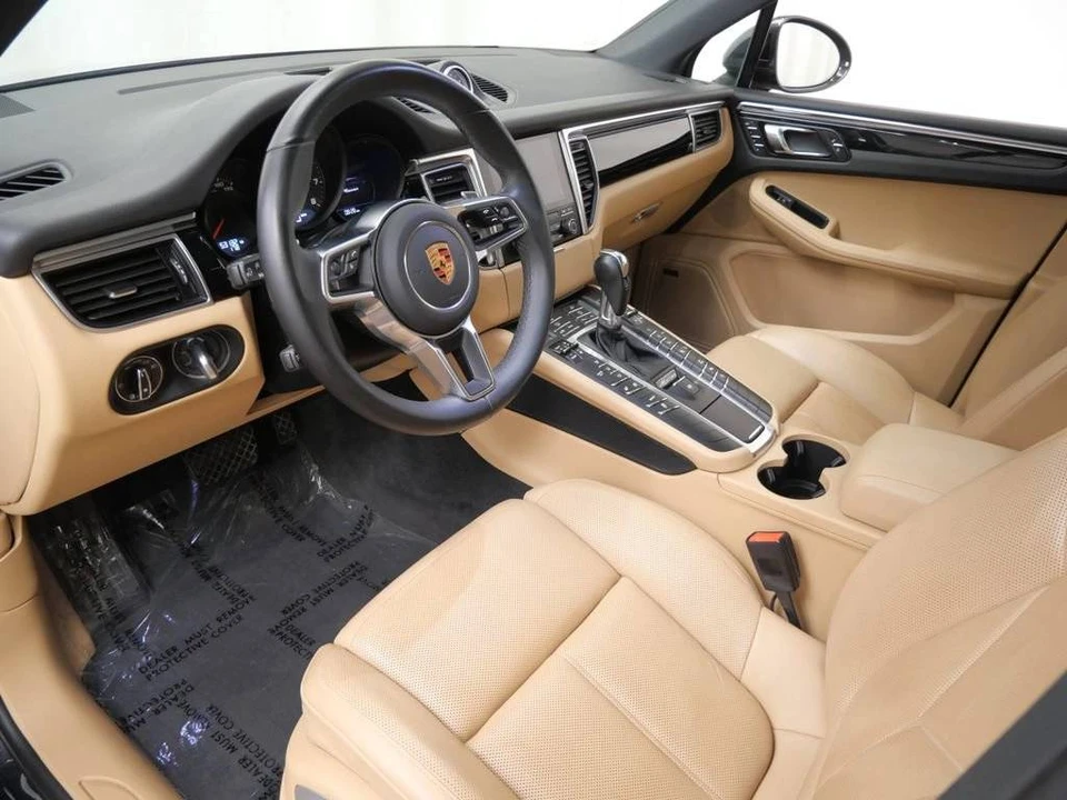 2018 Porsche Macan - Image 4 of 5