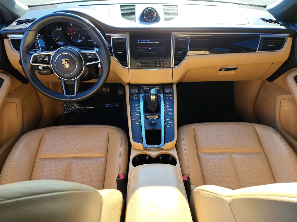 2018 Porsche Macan - Image 20 of 21