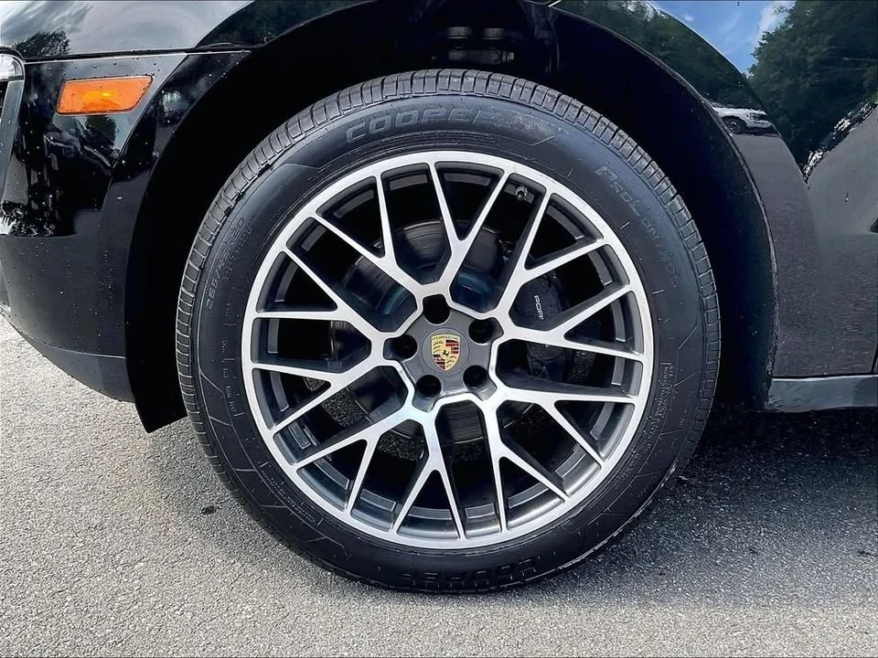 2018 Porsche Macan - Image 13 of 14