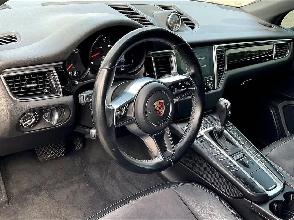 2018 Porsche Macan - Image 8 of 14