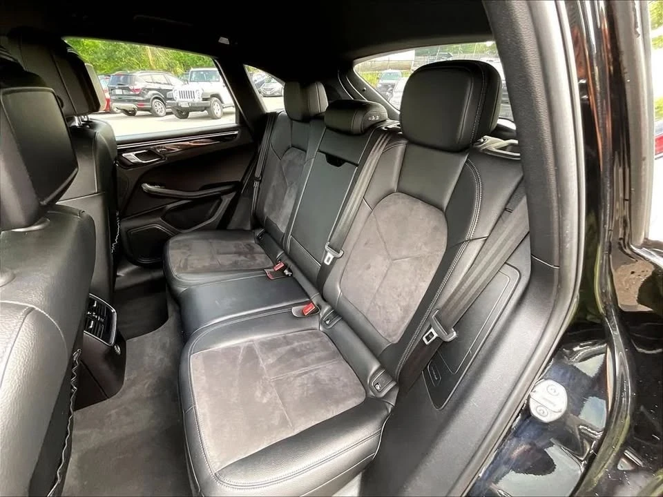 2018 Porsche Macan - Image 14 of 14