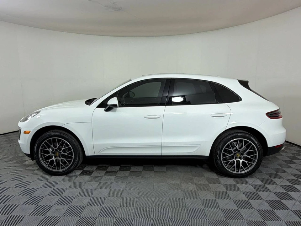2018 Porsche Macan - Image 2 of 5