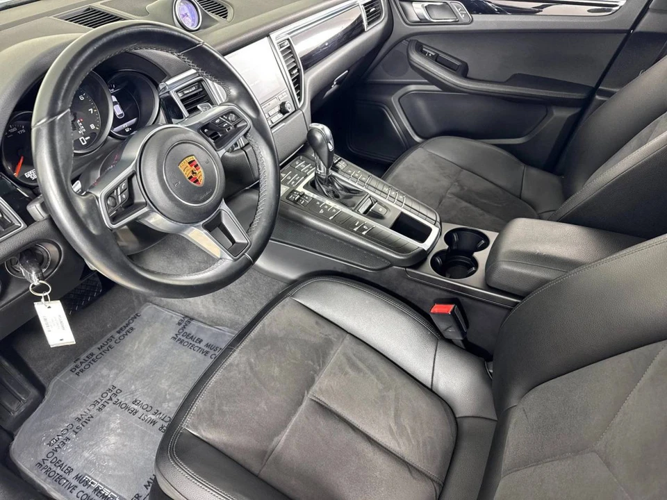 2018 Porsche Macan - Image 4 of 5