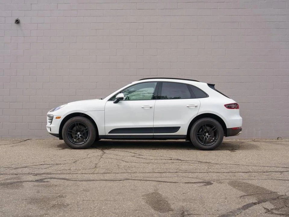 2018 Porsche Macan - Image 2 of 5