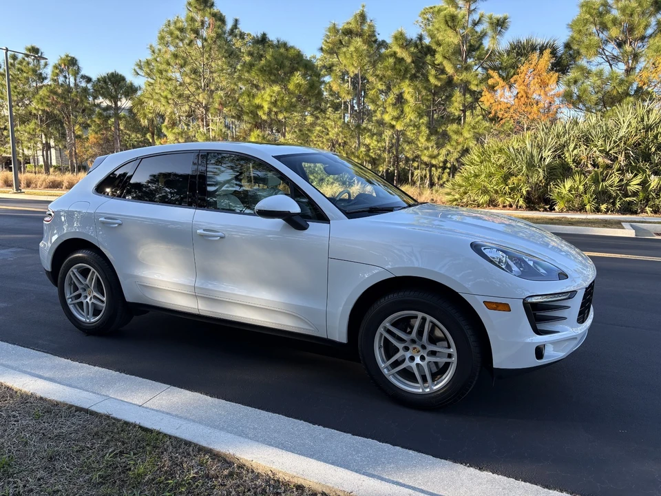2018 Porsche Macan - Image 3 of 19