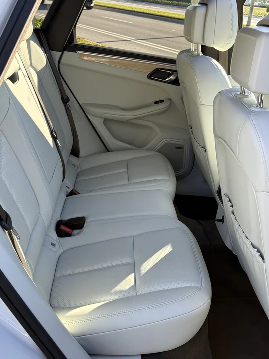 2018 Porsche Macan - Image 4 of 19