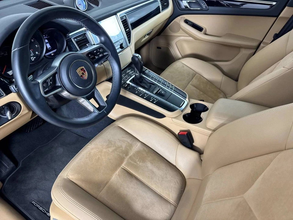 2018 Porsche Macan - Image 4 of 5