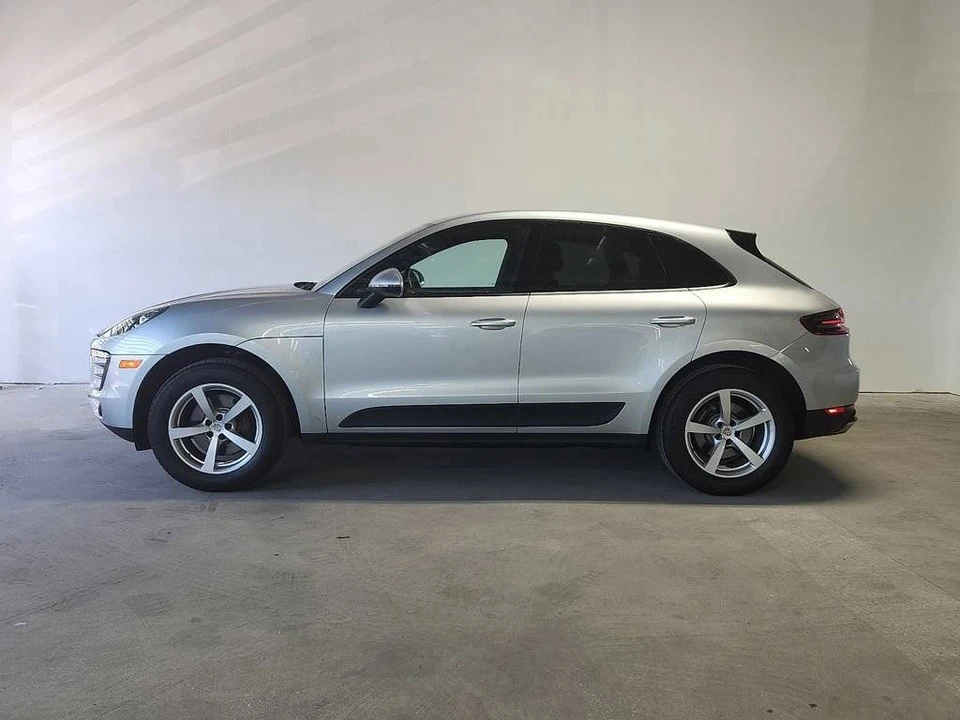 2018 Porsche Macan - Image 2 of 5