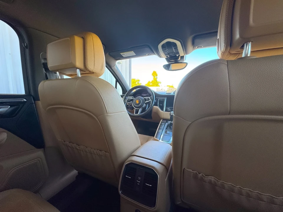 2018 Porsche Macan - Image 12 of 21