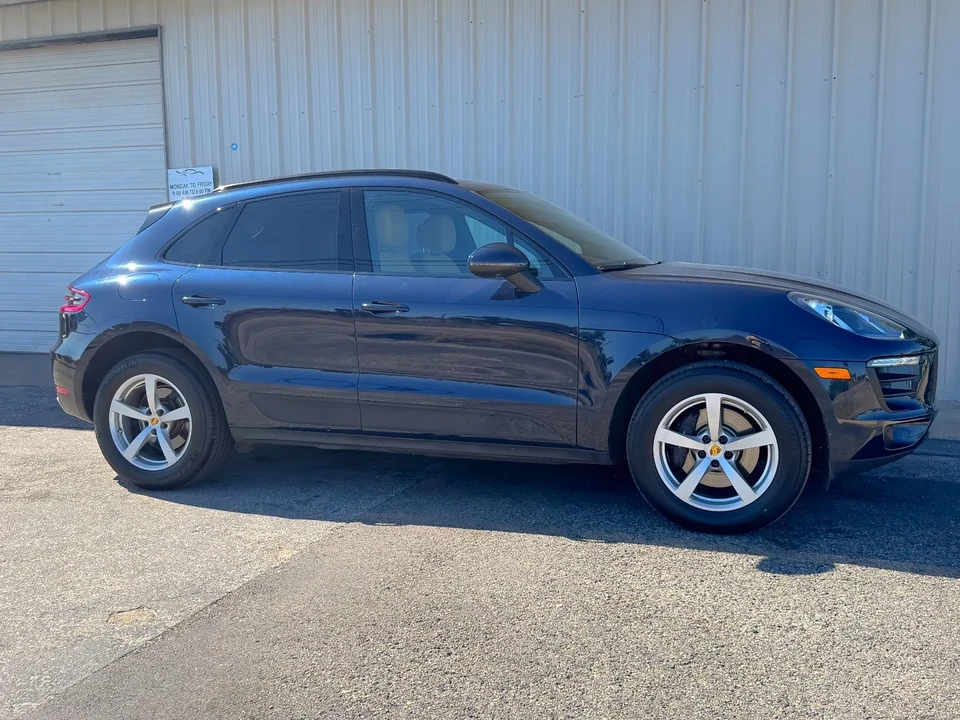 2018 Porsche Macan - Image 7 of 21