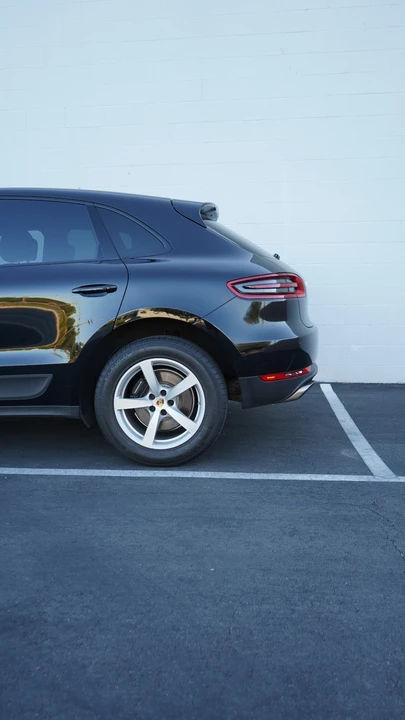 2018 Porsche Macan - Image 4 of 12