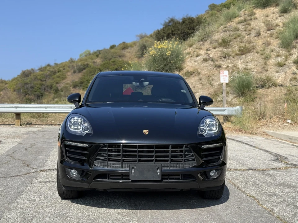 2018 Porsche Macan - Image 16 of 31