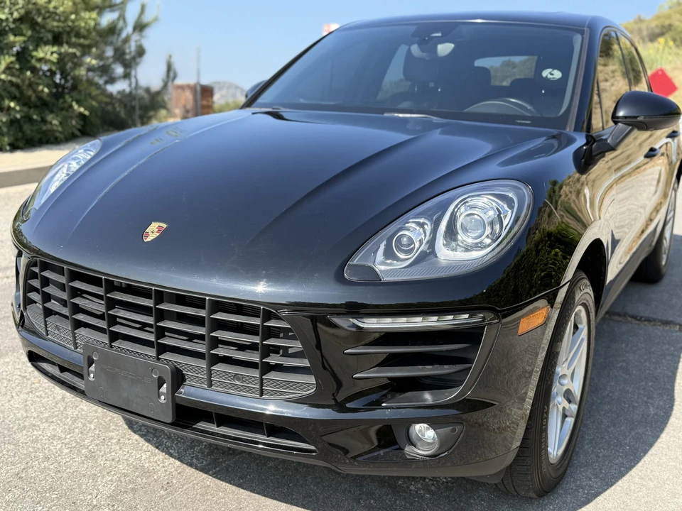 2018 Porsche Macan - Image 30 of 31