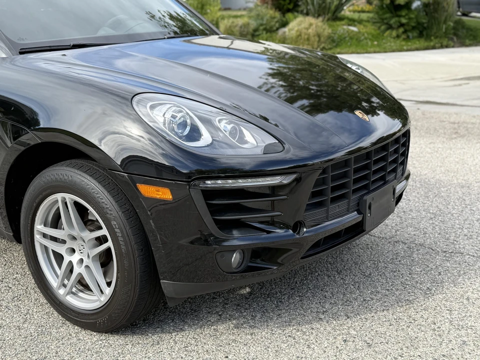 2018 Porsche Macan - Image 28 of 31