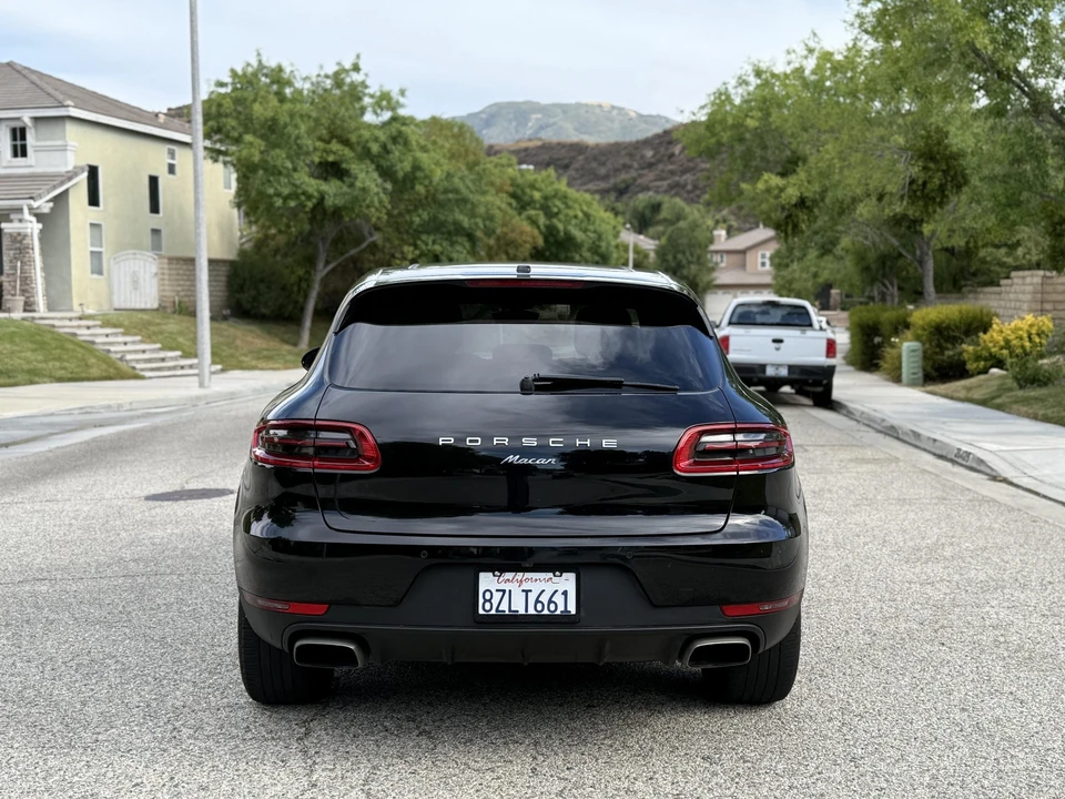 2018 Porsche Macan - Image 11 of 31