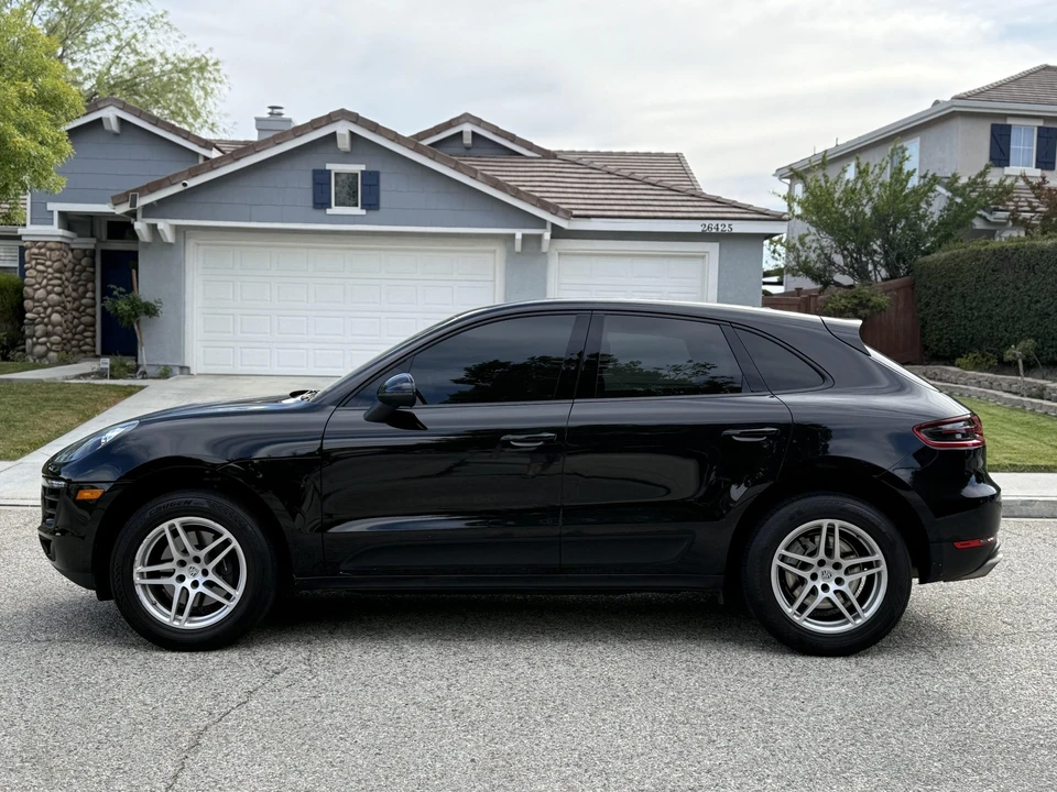 2018 Porsche Macan - Image 13 of 31