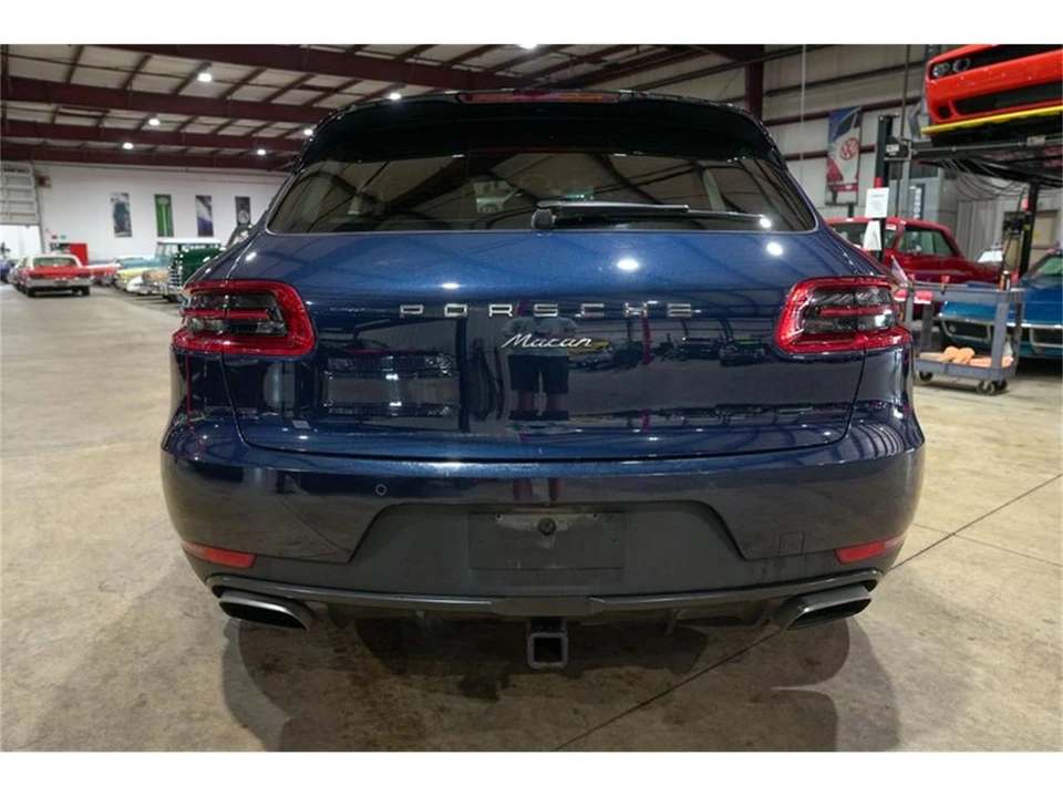 2018 Porsche Macan - Image 7 of 31