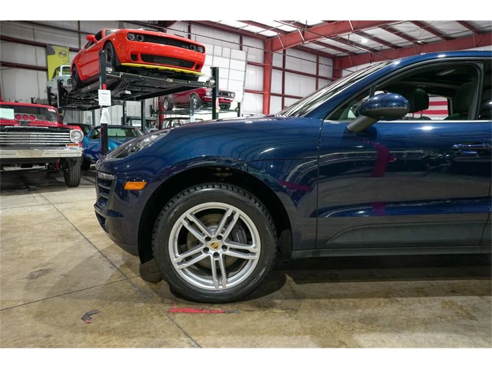 2018 Porsche Macan - Image 3 of 31