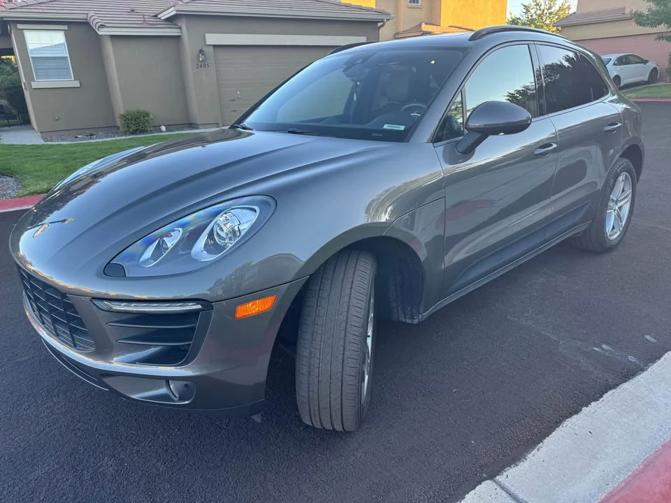 2018 Porsche Macan - Image 8 of 10