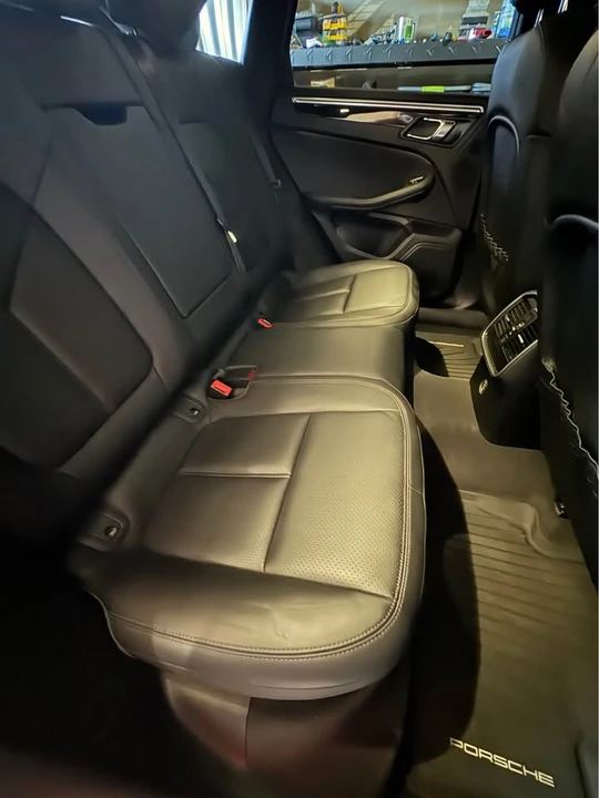 2018 Porsche Macan - Image 5 of 10