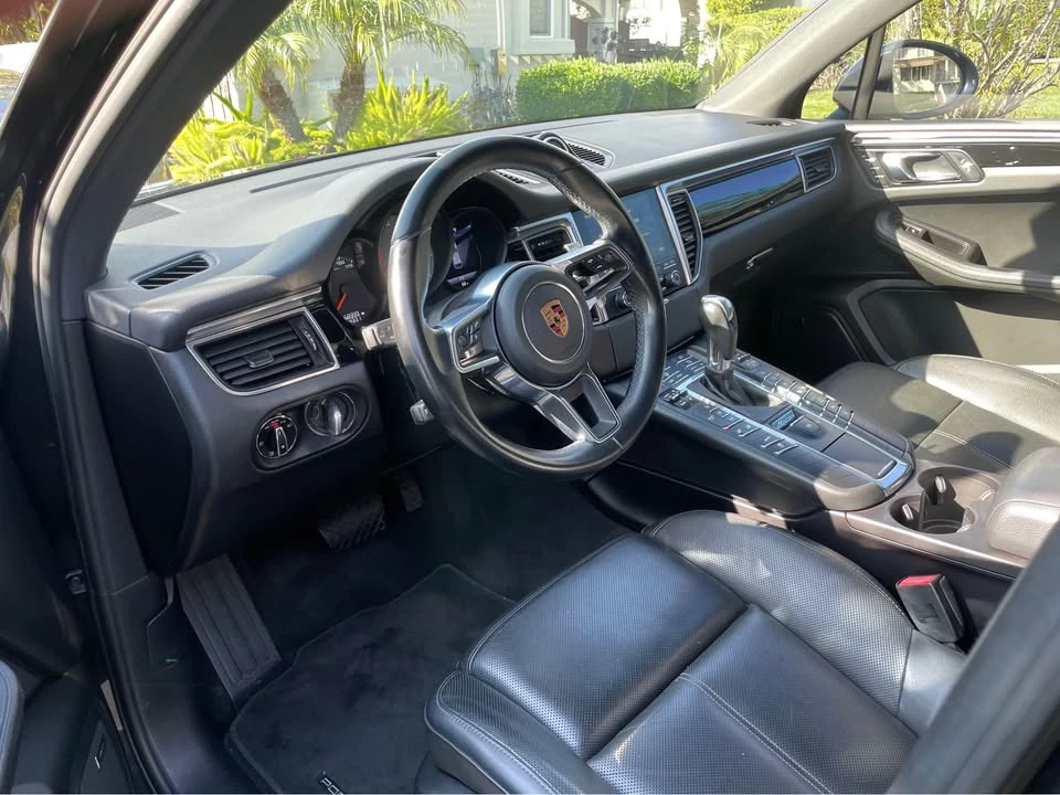 2018 Porsche Macan - Image 14 of 20