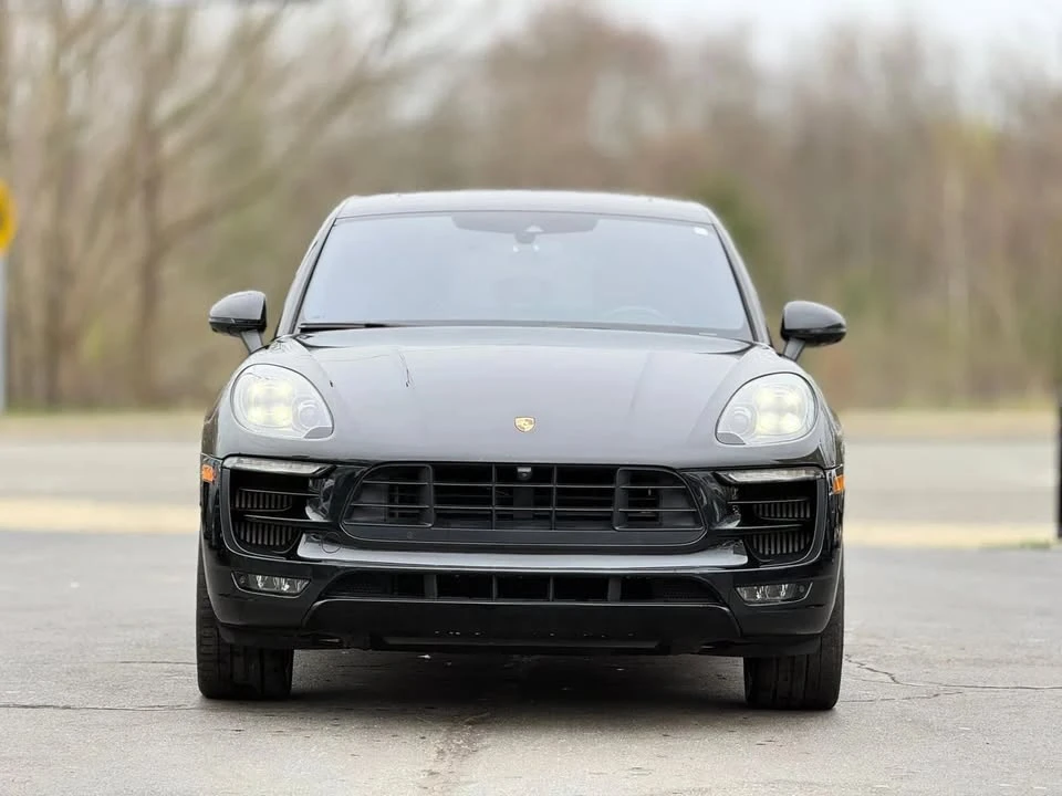 2018 Porsche Macan - Image 2 of 20