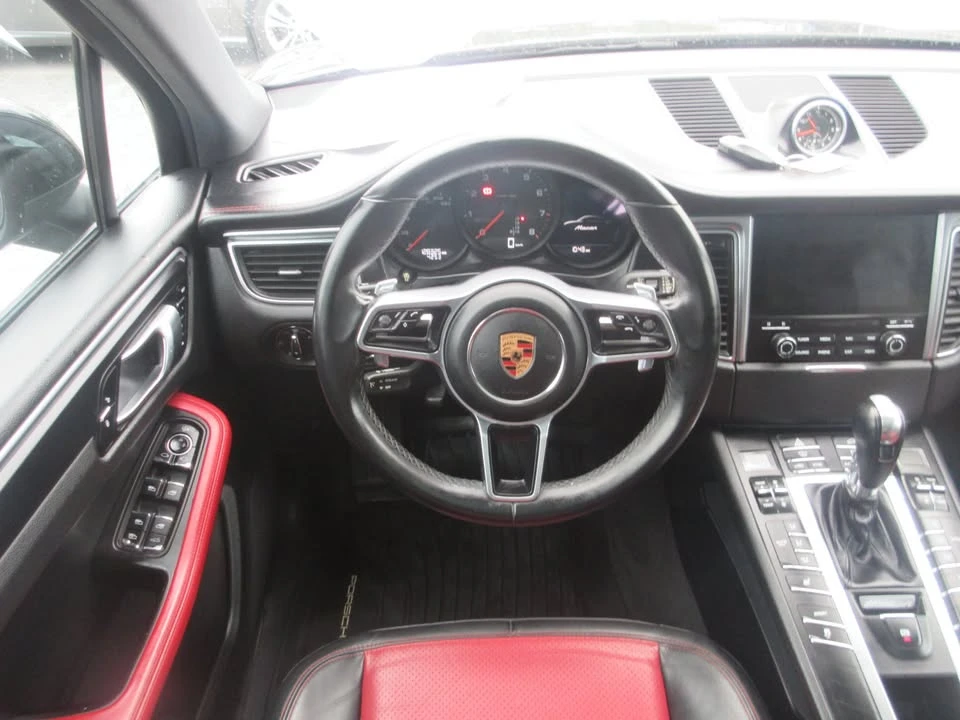 2018 Porsche Macan - Image 14 of 20