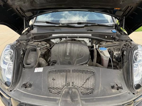 2018 Porsche Macan Turbo - Image 11 of 13