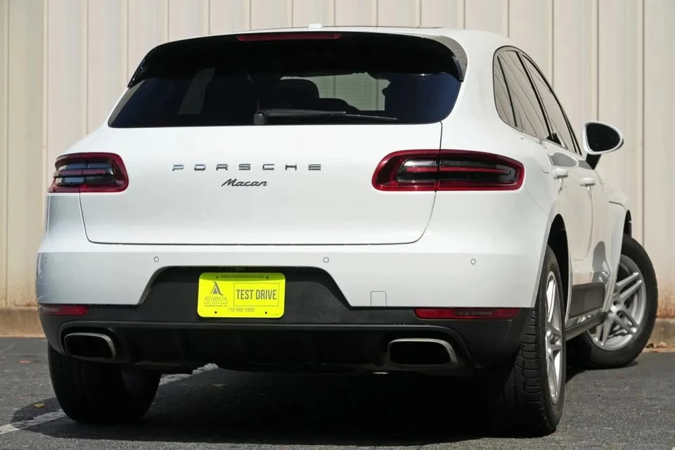 2018 Porsche Macan - Image 2 of 20
