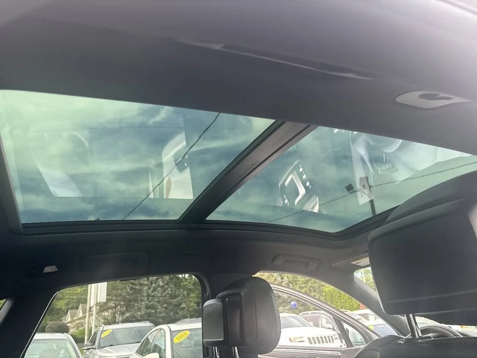 2018 Porsche Macan - Image 14 of 20