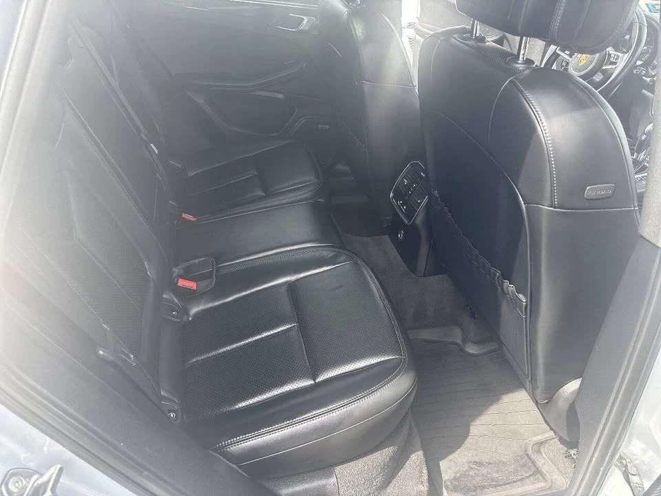 2018 Porsche Macan - Image 12 of 20