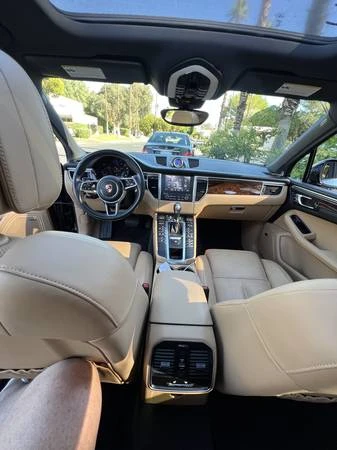 2018 Porsche Macan - Image 16 of 21