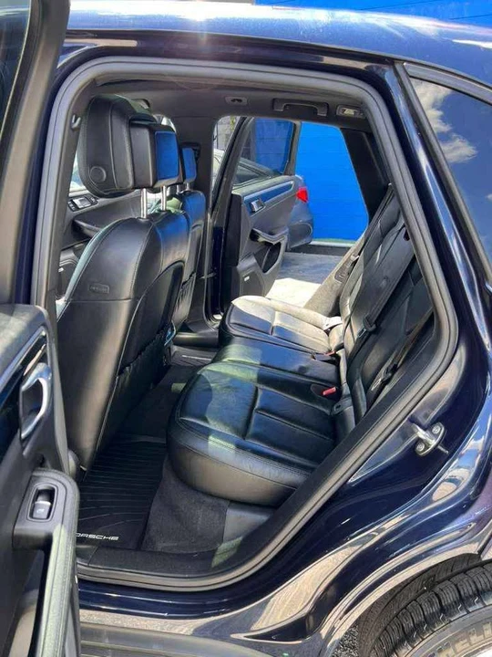 2018 Porsche Macan - Image 10 of 10